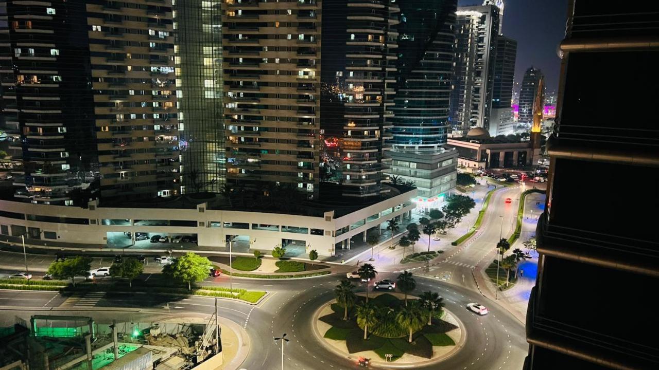 Charming Partition In Barsha Heights Near Icm Privatunterkunft Dubai